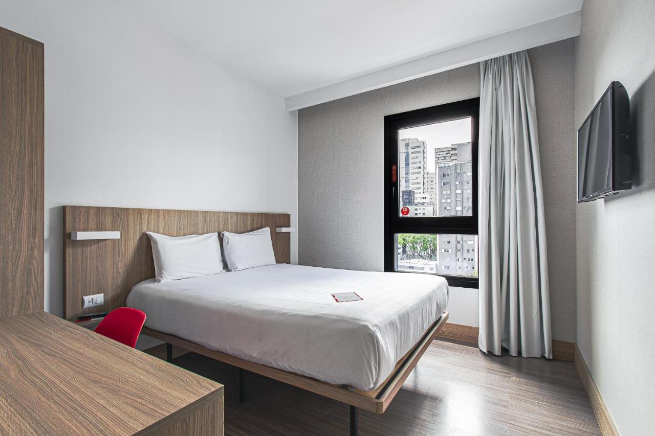 Hotel Moov 쿠리치바 외부 사진